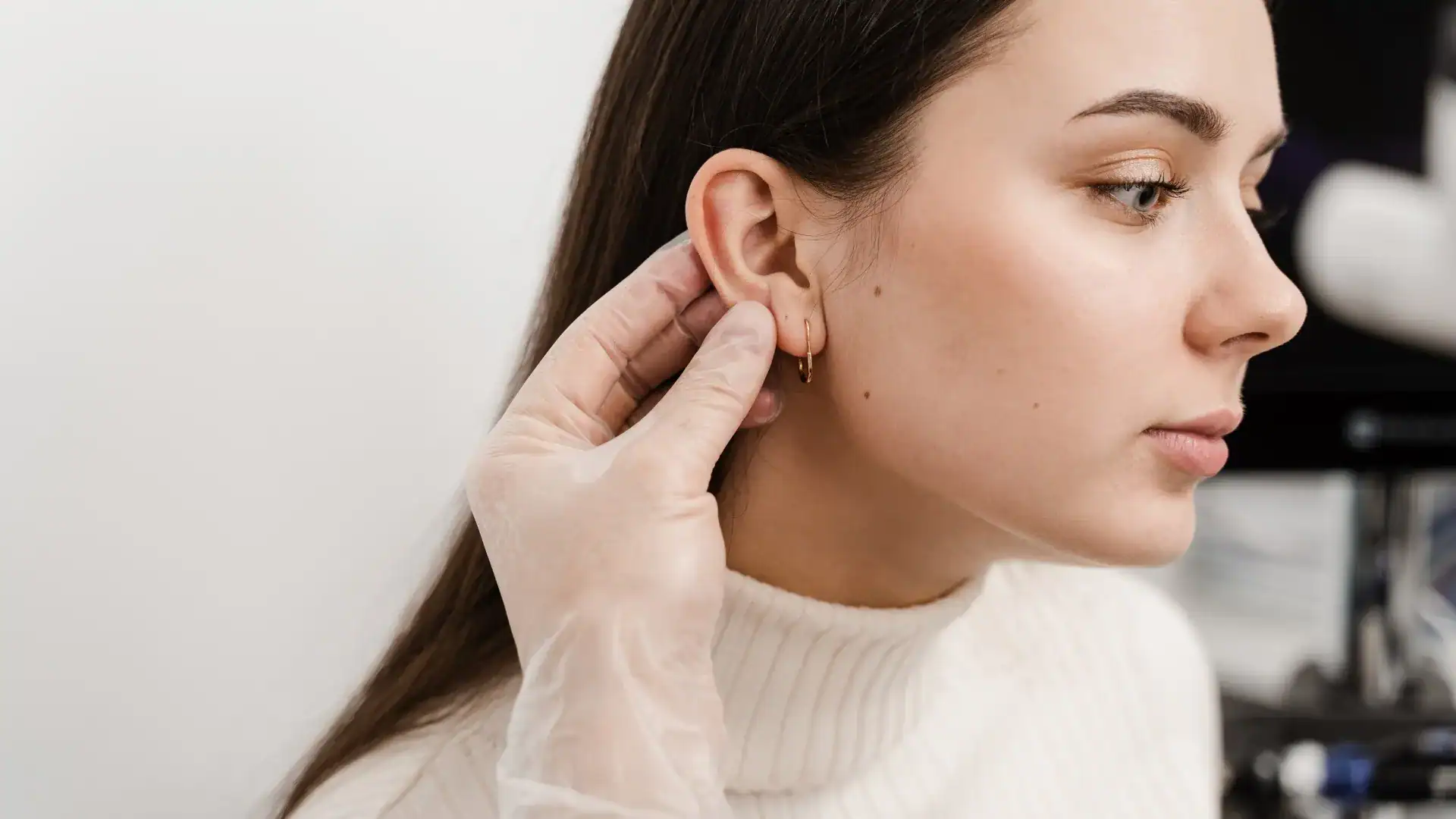 Featured image for “Simple Habits That Support Healthy Ears Every Day”